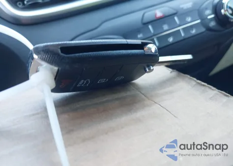 2019 Kia Sorento 2.4L L из США, поврежденный, VIN 5XYPG4A33KG578312